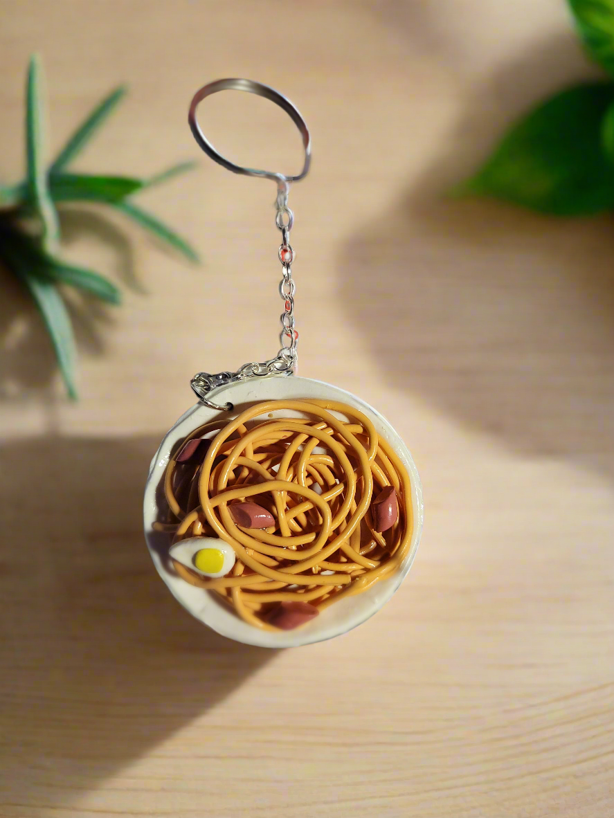 Espageti ak hot dog (Haitian comfort food) Keychain
